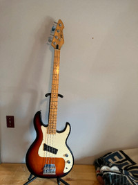 1982 Peavey T20 Bass