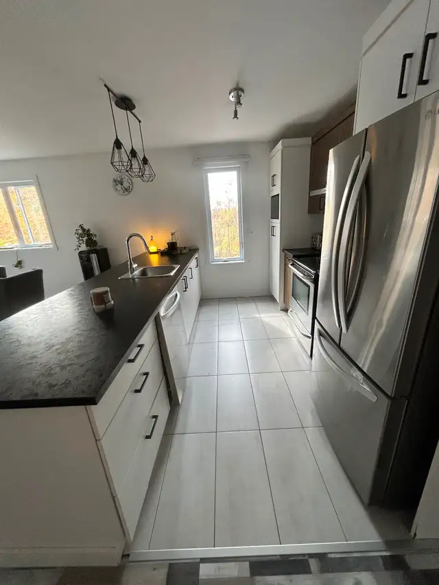 Grand Condo à louer 4 et demi - Rue de Coutances - Lévis in Long Term Rentals in Lévis - Image 5
