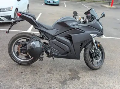 This bike was purchased brand new in May 2025 as a test to see if I wanted to get my M license and g...