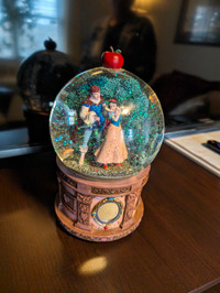 Disney Snow White Prince Charming Snow Globe Tune " Someday My..