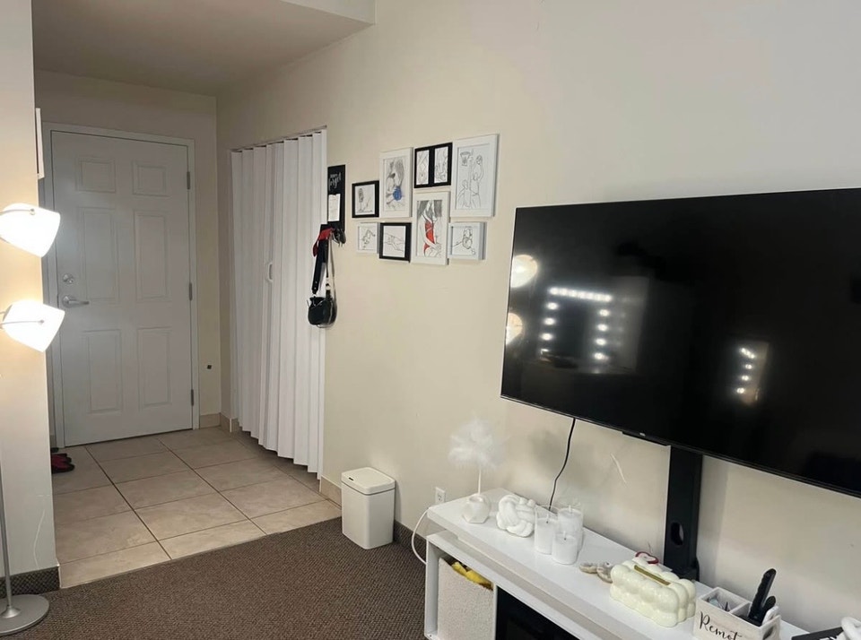 Private room with ensuite washroom for rent 5