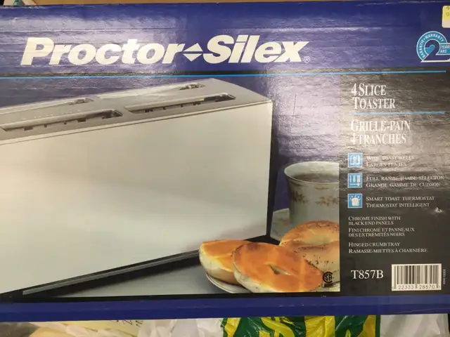 VINTAGE  NEW PROCTOR SILEX 4 SLICE TOASTER & MORE ITEMS in Toasters & Toaster Ovens in Mississauga / Peel Region - Image 2