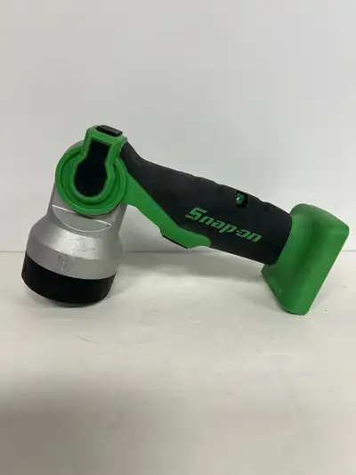 Model #CTLED8850G Lightly used but in excellent condition. Selling because I converted over to Red c...