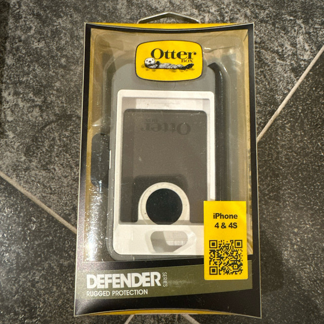 Otterbox Defender Case & Holster for Apple Iphone 4 / 4S NEW.  in Cell Phone Accessories in Markham / York Region