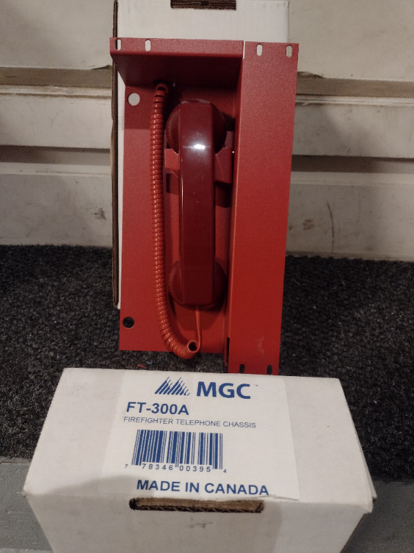 MICRON-MGC FT-300A Firefighter red telephone wall chassis Assy dans Autre  à Laval/Rive Nord - Image 2