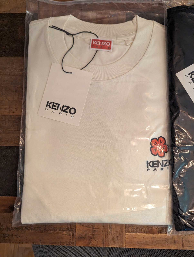 Kenzo T-shirt  dans Hommes  à Laval/Rive Nord - Image 2