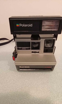 Polaroid Sun 600 instant camera