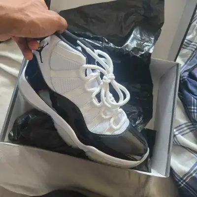 Air Jordan 11 Retro 2018 size 9, View more