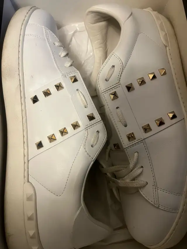 Men's Size 13 Designer Bin (2) Giuseppe, Valentino - 9/10 Condit in Men's in Mississauga / Peel Region - Image 3