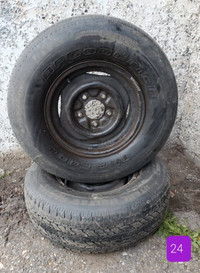 LT235/75R15 2 pneus BFGoodrich été montés sur rimes (24)