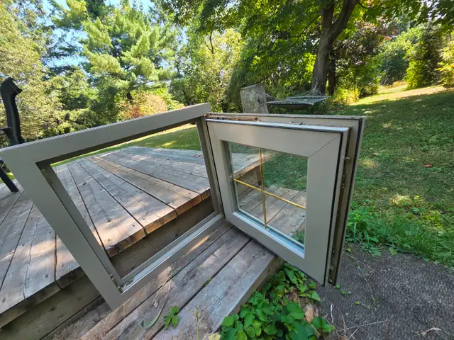 Window for sale63406571524227121