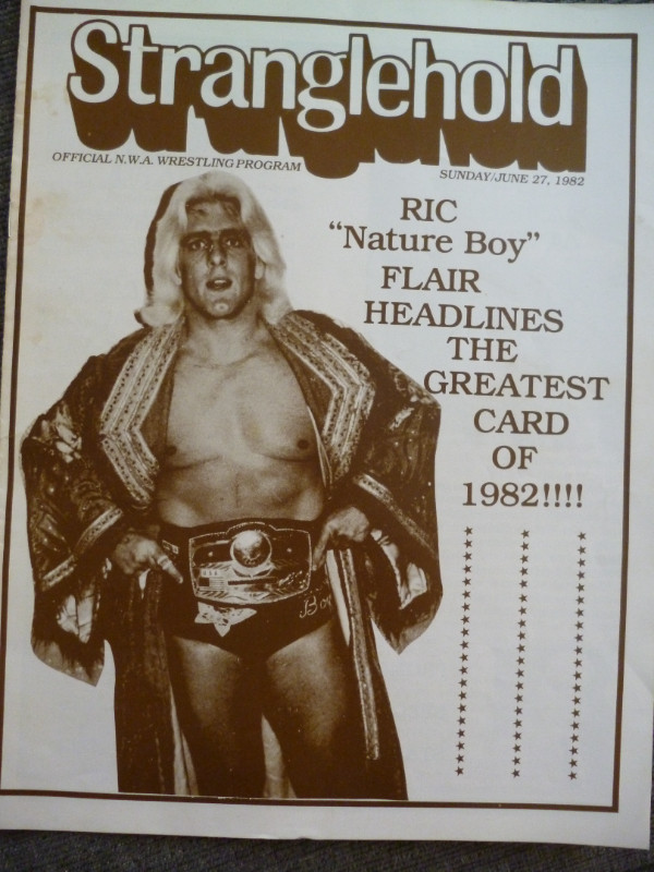 Toronto MLG Stranglehold wrestling programs x 9 1982-84 Flair + dans Art et objets de collection  à Peterborough - Image 4