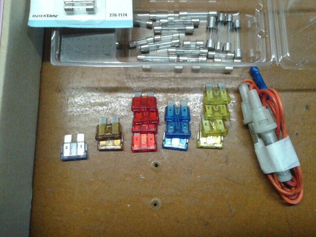 Ass. fuses / plug fuse / fusible bouchon/ flat blade /glass tube in Hobbies & Crafts in Ottawa - Image 3