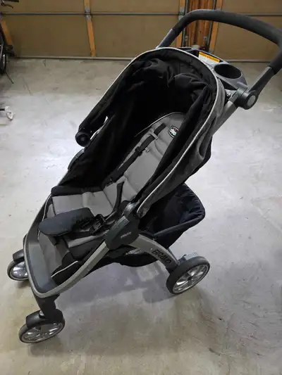Bought from toys r us Chico bravo travel system *Stroller ONLY* The Bravo Stroller features a one-ha...