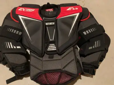 CCM EFlex2.9 Goalie Chest Protector Almost New, used one season Intermediate Small size Black/red/wh...