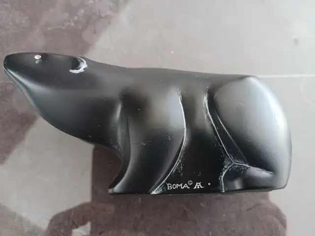 Native carved Bears in Arts & Collectibles in Penticton - Image 7