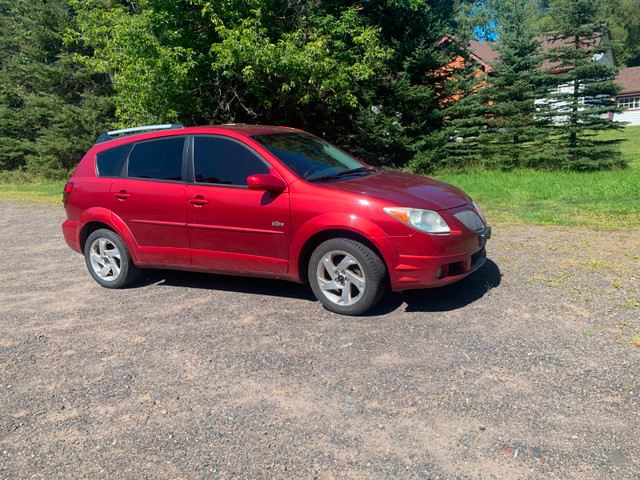2005 Pontiac Vibe/ All Wheel Drive in Cars & Trucks in Thunder Bay - Image 2