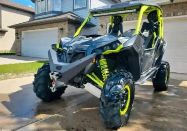 2015 CanAm Maverick XDS 1000R Turbo ATV in ATVs in Lloydminster - Image 2