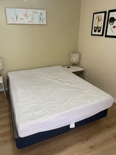 Lit Queen – matelas, sommier, base de lit, View more