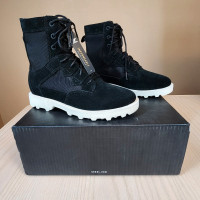 Sorel winter boots waterproof caribou size 6