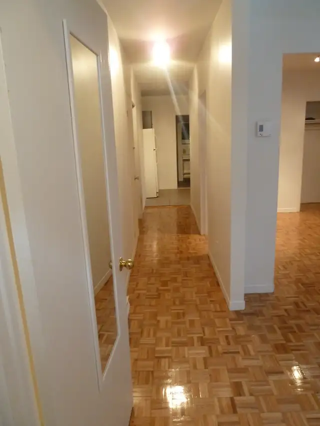 Beau 3.5 - Plateau -2 coins de rue de Metro Mont-Royal