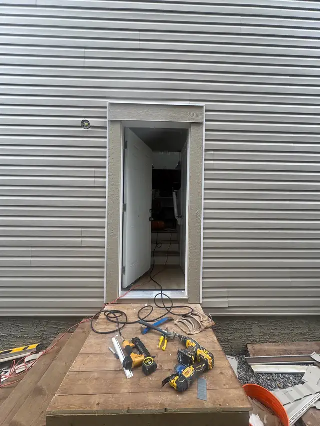 development Basement,custom deck,fence and garage 494957940525639686