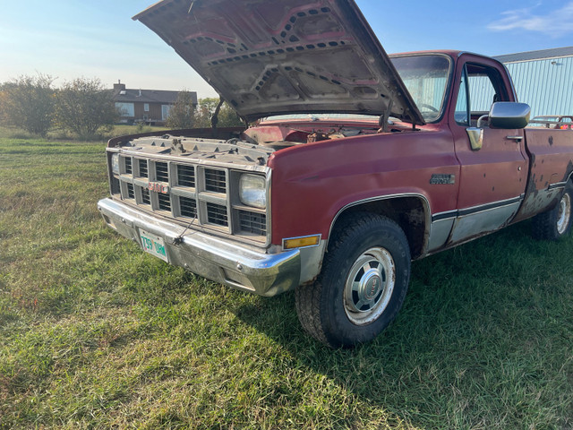 1981 GMC C20  in Classic Cars in Saskatoon