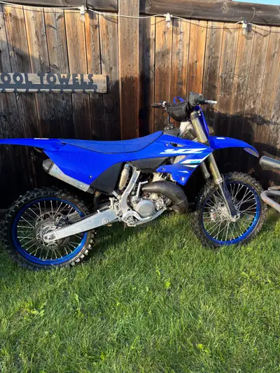 Yamaha YZ 2025 Only 9 hours on it New tires just like new Contact Trevor 587 226 0188