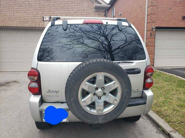 2005 Jeep Liberty in Cars & Trucks in Hamilton
