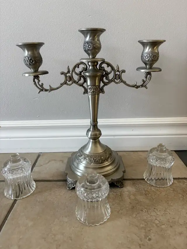 Chandelier in Indoor Lighting & Fans in Longueuil / South Shore - Image 3