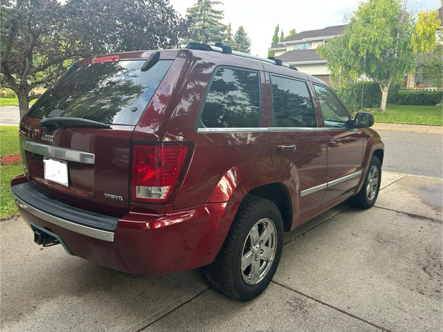 2007 Jeep Grand Cherokee in Cars & Trucks in Calgary - Image 4
