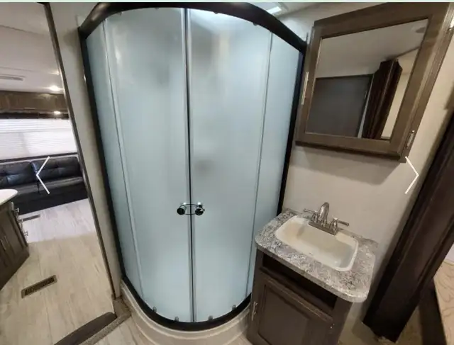 cruiser Aire 25 RL 2016 in RVs & Motorhomes in Trois-Rivières - Image 9
