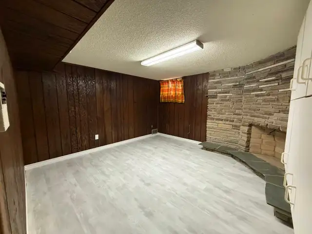 private room and shared room in Ontario in Canada - Image 4