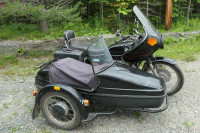 BMW 1975 Motorcycle R90/6 with sidecar