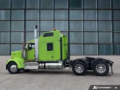 Well maintained Kenworth W900L When you drive a Kenworth W900, you own the immediate vicinity. It is...