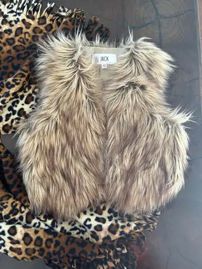 Halloween costume -  Cave Girl / Pebbles?, View more