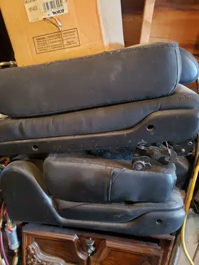 Black leather 3rd row seats for Tahoe, Yukon, Suburban. Used in a 2007 Tahoe. Will fit many years. V...
