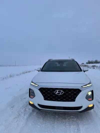 2019 Hyundai SantaFe Luxury 2.0 Turbocharged AWD 155K Kms Highway KMs, always serviced at Hyundai de...