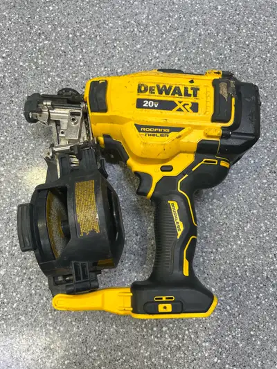 Dewalt DCN45RN 20V Brushless Roofing Nail Gun Tool Only, View more
