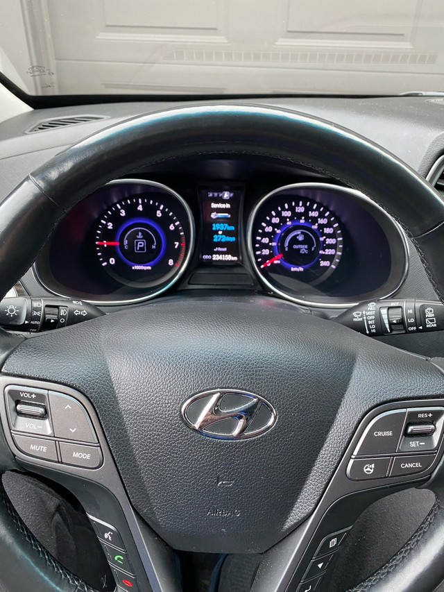 2013 Hyundai Sante Fe Limited in Cars & Trucks in Edmonton - Image 4