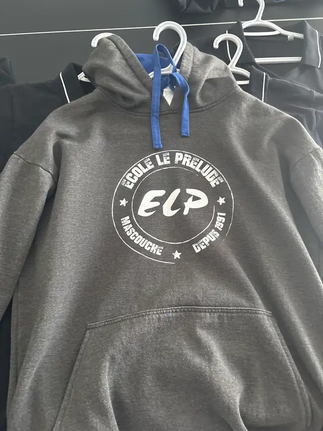 vêtements école le prédule in Kids & Youth in Laval / North Shore - Image 2
