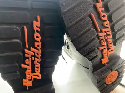 REDUCED !! Big price drop Excellent condition Size 9.5, I wear a 10 these fit me fine Extreme qualit...