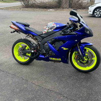 Yamaha R1 2005 