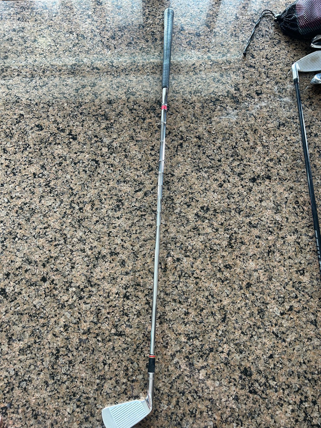 Golf 5 iron in Golf in Lethbridge