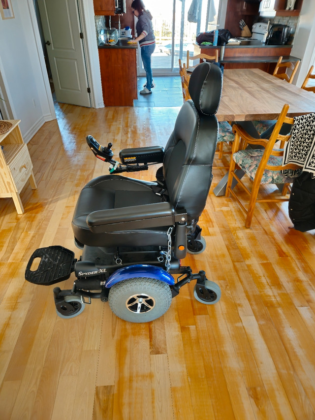Chaise roulante electrique dans Santé et besoins spéciaux  à Saint-Jean-sur-Richelieu - Image 4