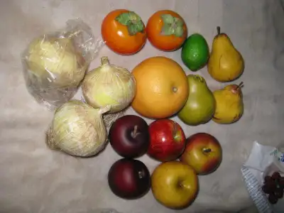 Display Fruit and Vegetables (movie props), View more