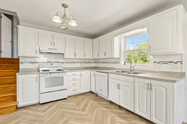 House for rent in Stratford, PE in Long Term Rentals in Charlottetown - Image 7