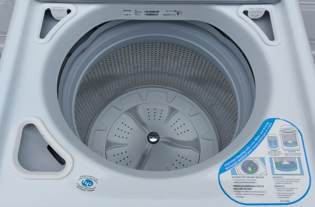 MAYTAG COMMERCIAL TECHNOLOGY TOP-LOAD WASHER in Washers & Dryers in London - Image 3