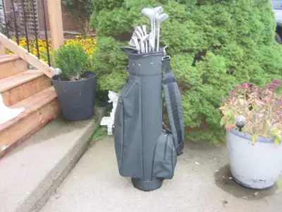 Men's Right Hand 12-pc. Golf Set (Dunlop Max Plus) with Golf Bag, View more
