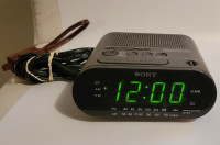 Sony Dream Machine AM FM Dual Alarm Clock Radio ICF-C218